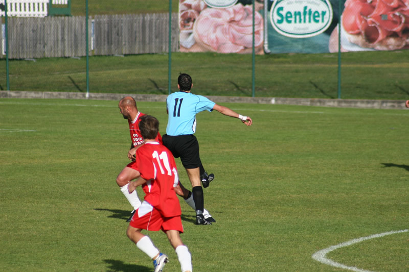 gal/08. Spieltag- SV Reischach-Rasen/2006-10-24 - SVR gg. Rasen-Antholz 034.jpg